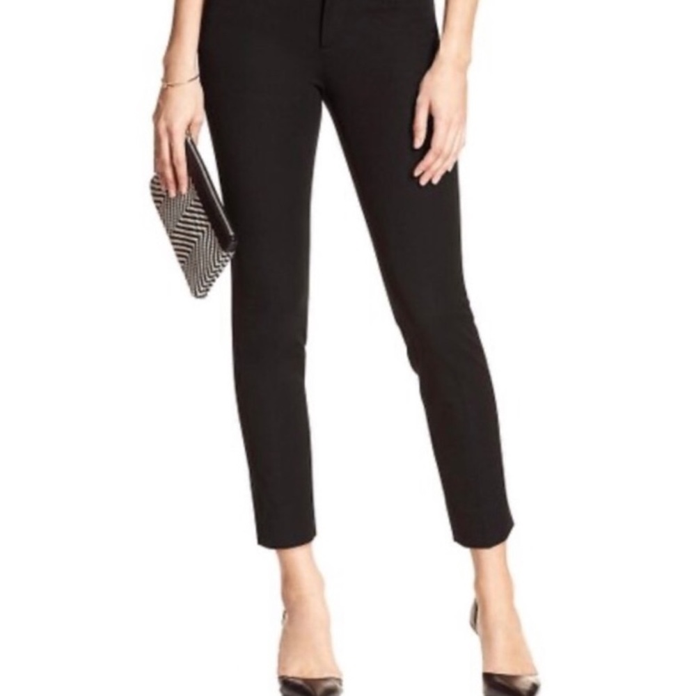 Banana Republic | Black Capri pants with stretch